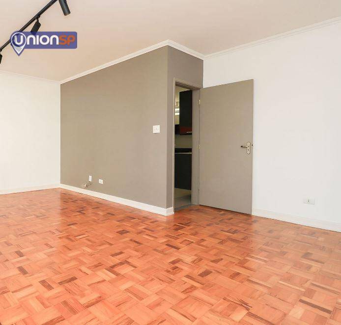 Apartamento à venda com 3 quartos, 117m² - Foto 4