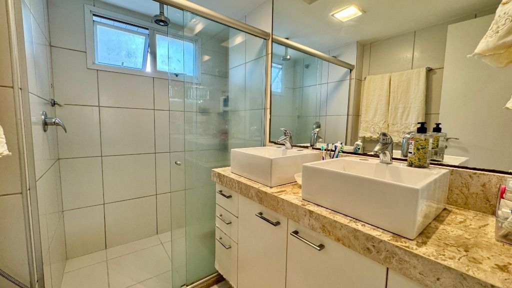 Apartamento à venda com 4 quartos, 186m² - Foto 20