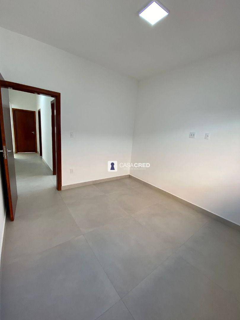 Casa à venda com 3 quartos, 196m² - Foto 20