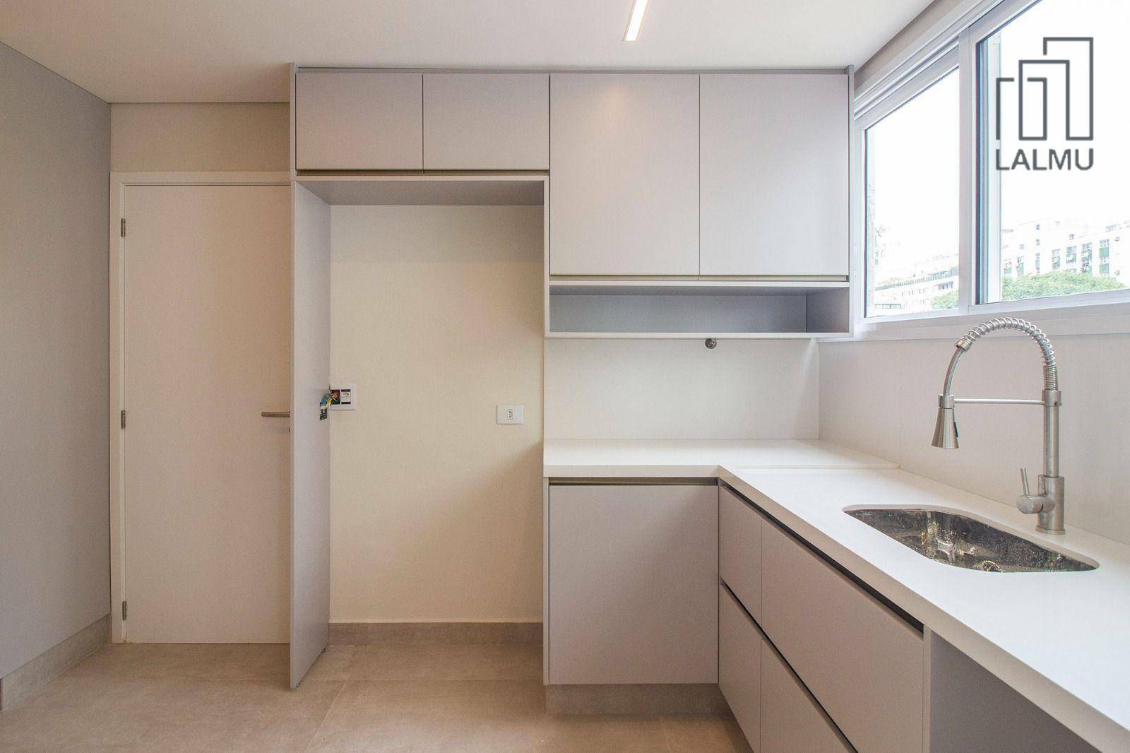 Apartamento para alugar com 2 quartos, 111m² - Foto 5