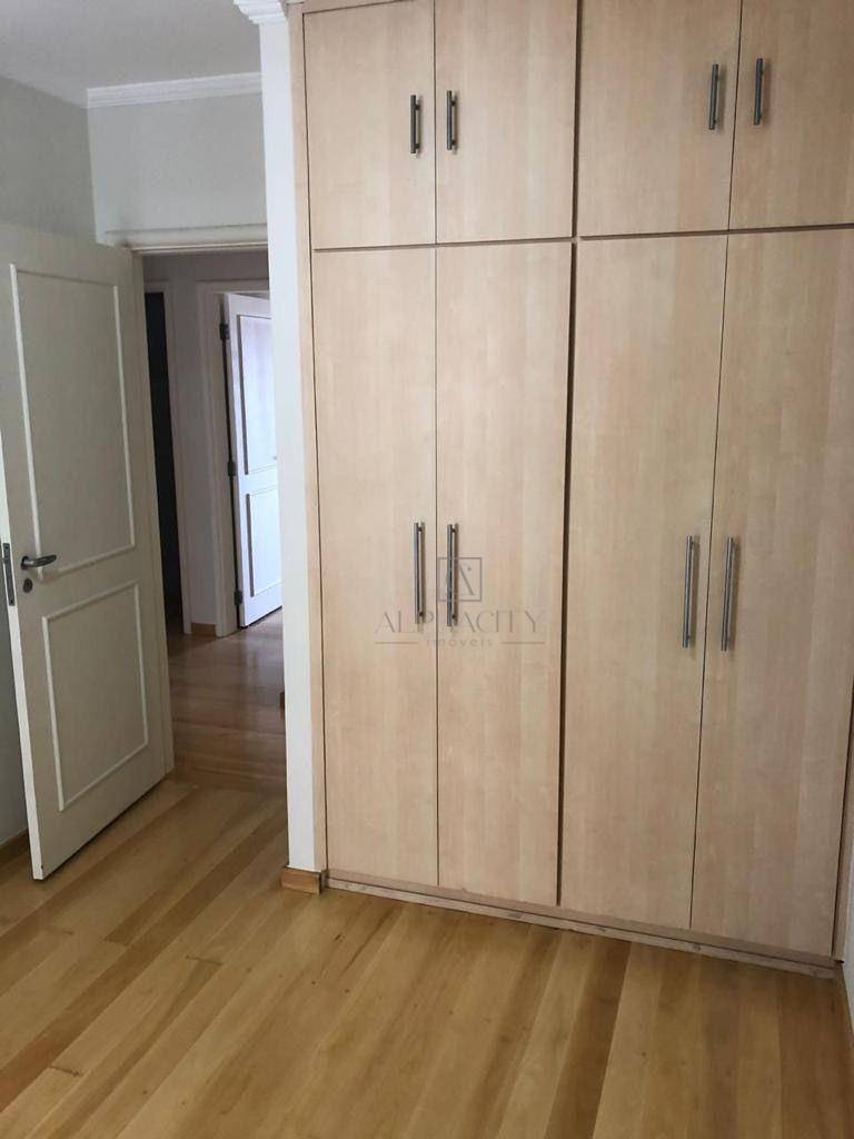 Apartamento para alugar com 4 quartos, 210m² - Foto 19