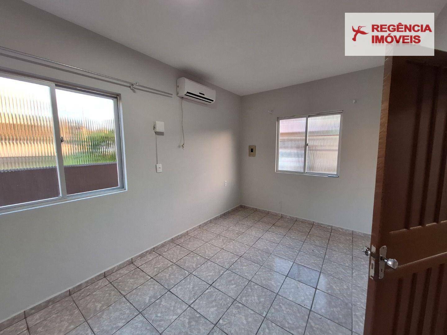 Casa à venda com 3 quartos, 100m² - Foto 18