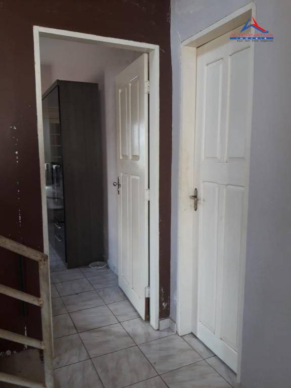 Casa à venda com 3 quartos, 450m² - Foto 23