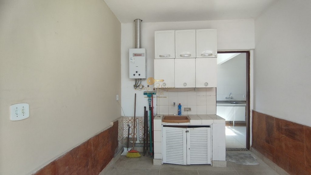 Casa à venda com 2 quartos, 1m² - Foto 13