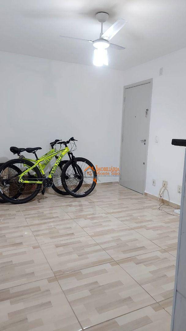 Apartamento à venda com 2 quartos, 45m² - Foto 3