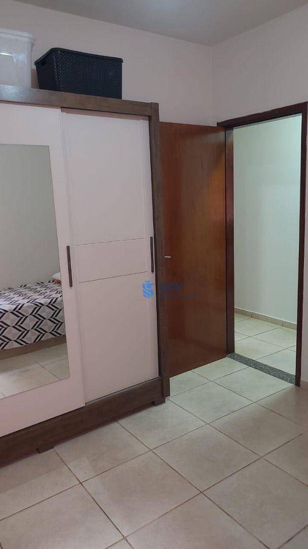 Casa à venda com 3 quartos, 90m² - Foto 13