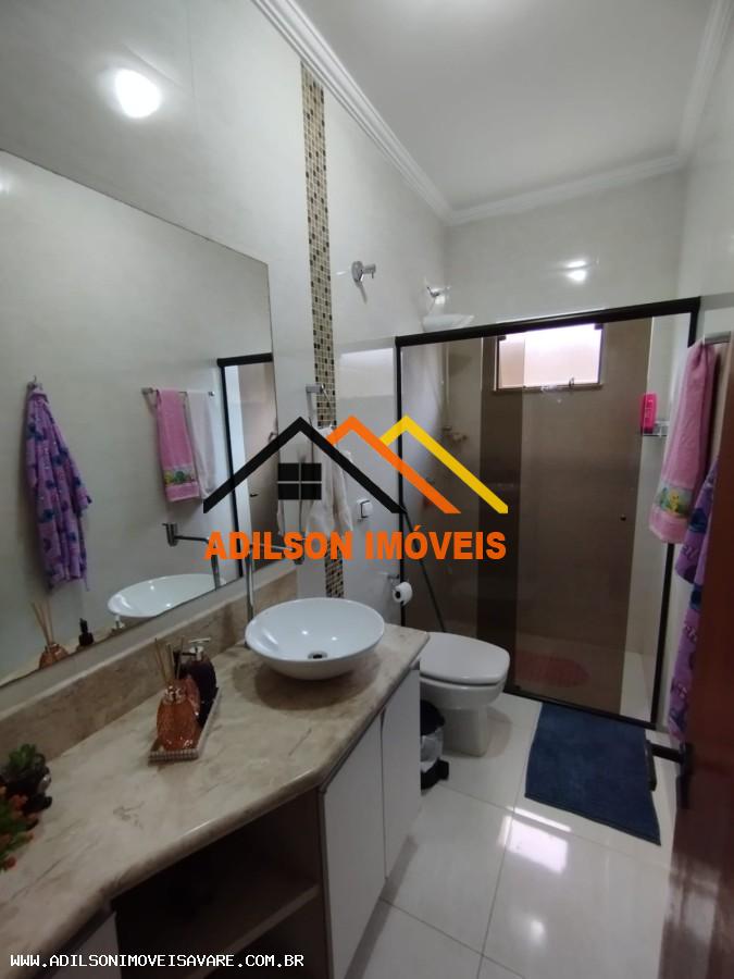 Casa à venda com 3 quartos, 250m² - Foto 10