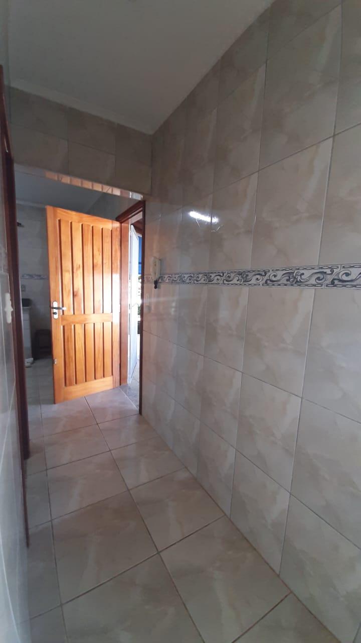 Casa à venda com 2 quartos, 250m² - Foto 5