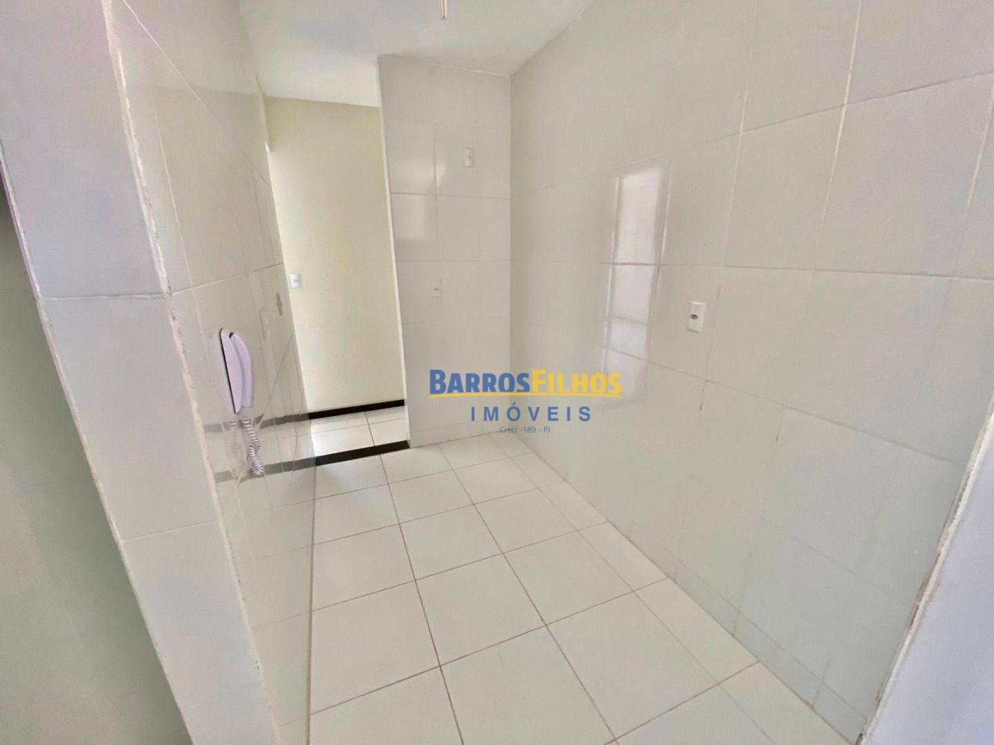 Apartamento para alugar com 3 quartos, 80m² - Foto 12