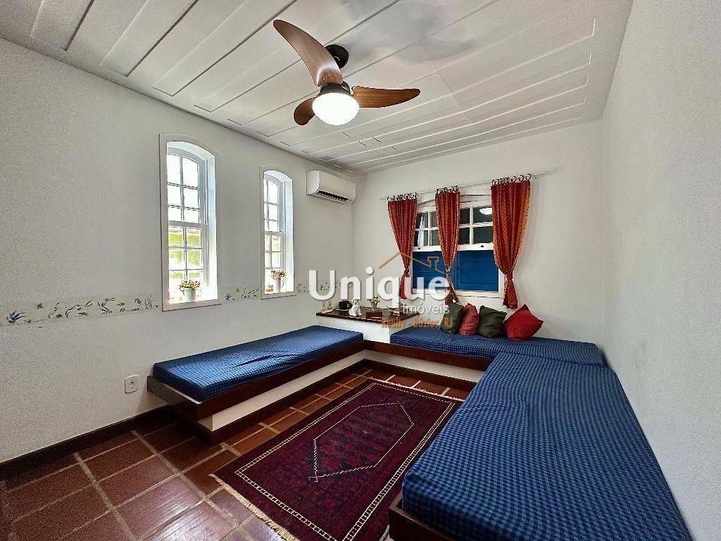 Casa à venda com 5 quartos, 300m² - Foto 20