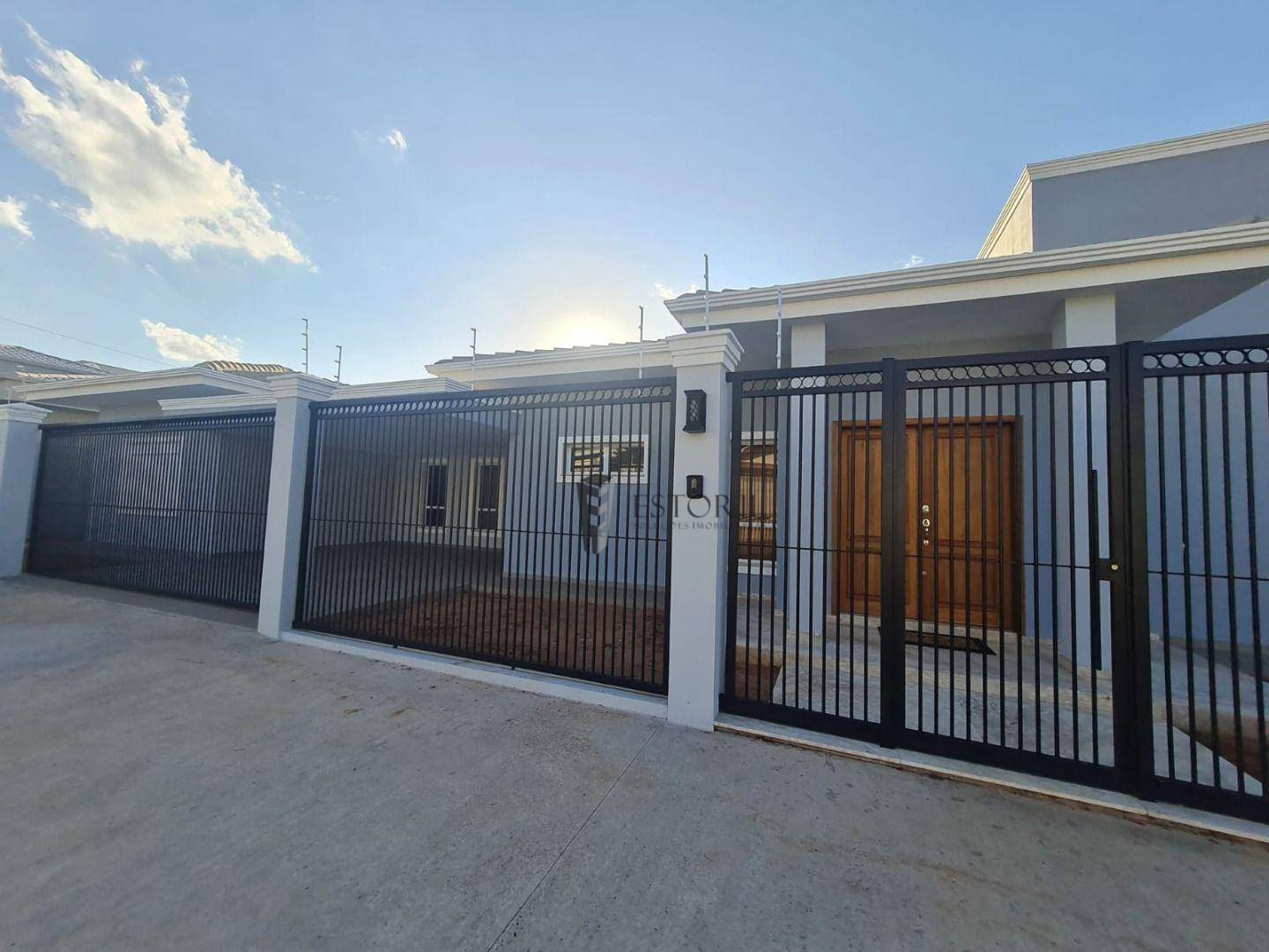 Casa à venda com 3 quartos, 380m² - Foto 7