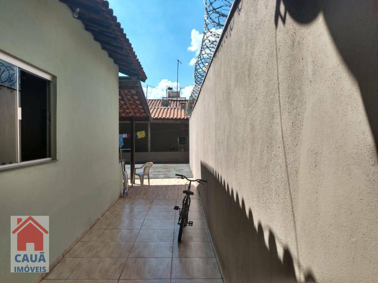 Casa à venda com 2 quartos, 60m² - Foto 8