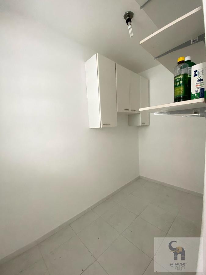 Apartamento à venda com 2 quartos, 75m² - Foto 8