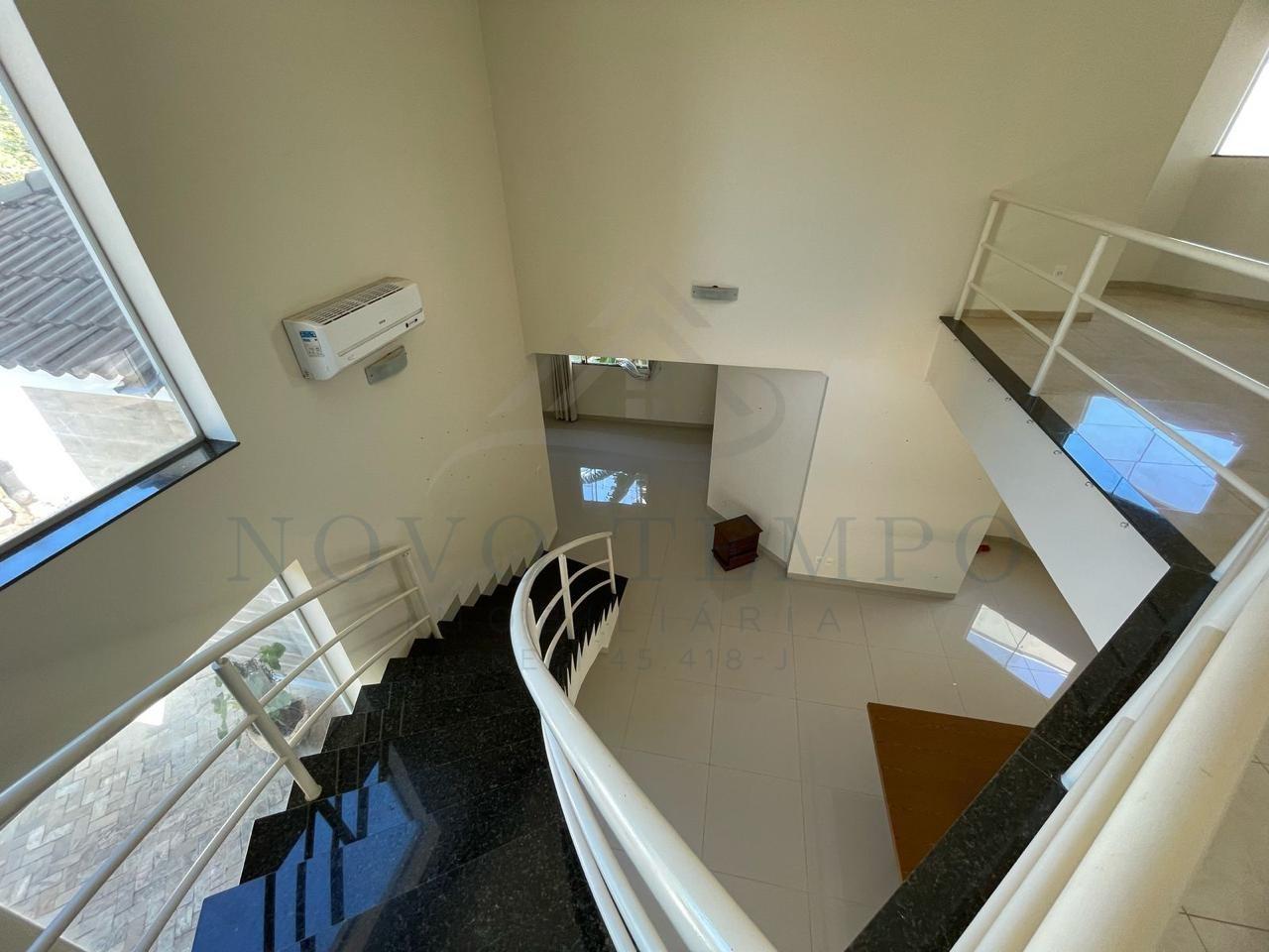 Casa à venda com 3 quartos, 337m² - Foto 5