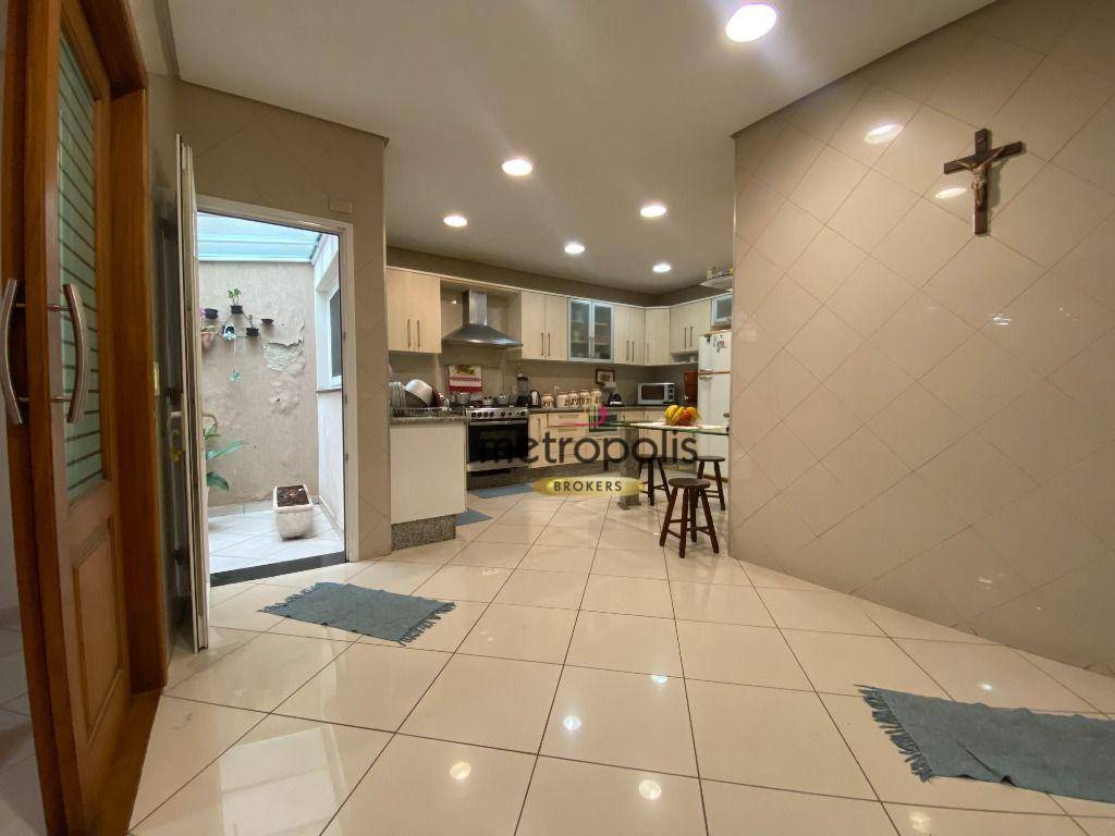 Sobrado à venda com 3 quartos, 317m² - Foto 36