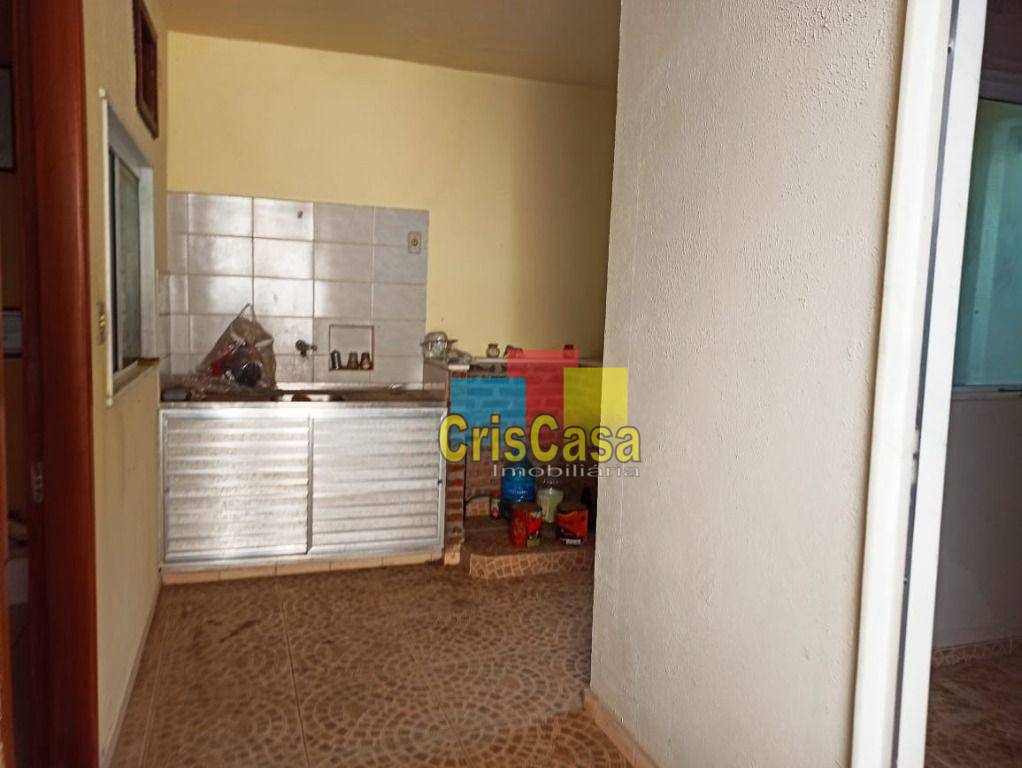 Casa à venda com 4 quartos, 200m² - Foto 12