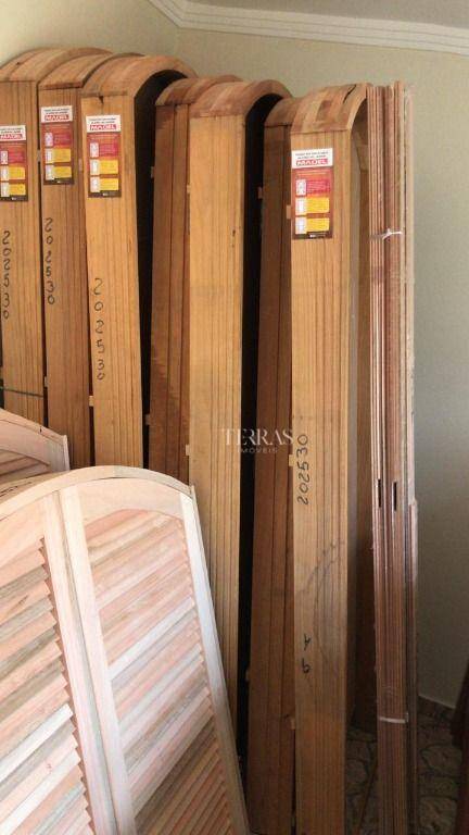 Chácara, 4 quartos, 2850 m² - Foto 4