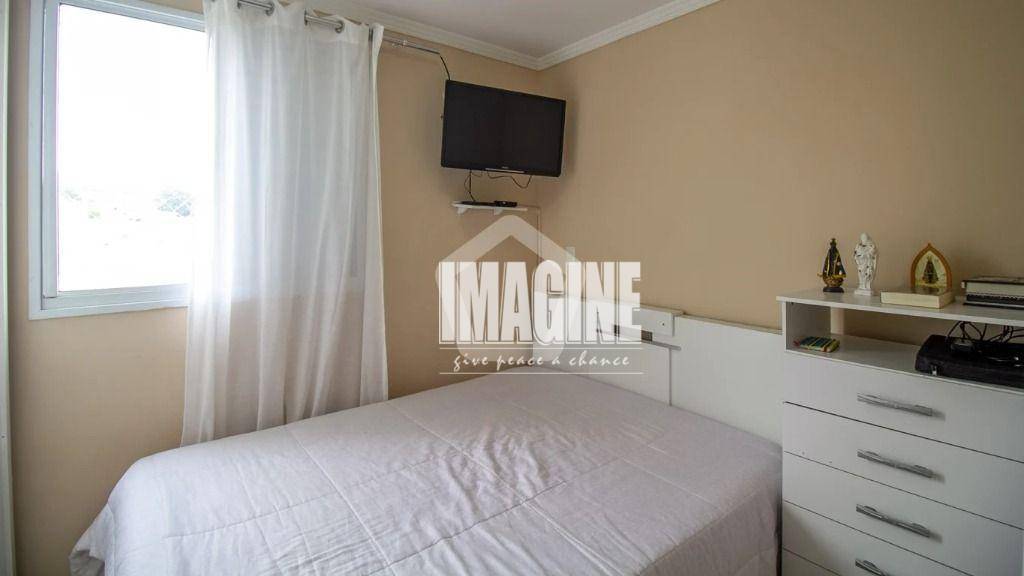 Apartamento à venda com 2 quartos, 69m² - Foto 11