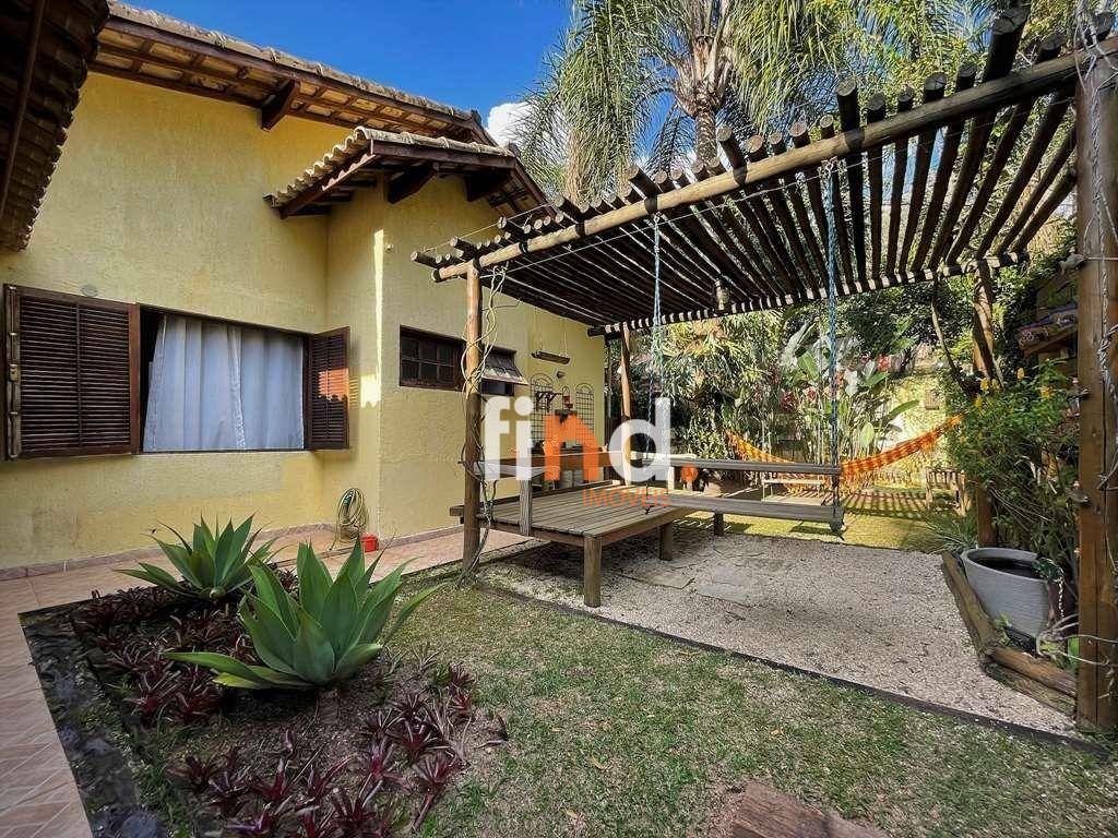 Casa de Condomínio à venda com 4 quartos, 220m² - Foto 31