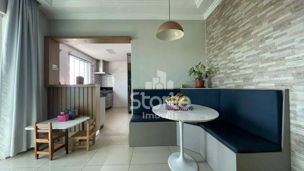 Apartamento à venda com 3 quartos, 100m² - Foto 2