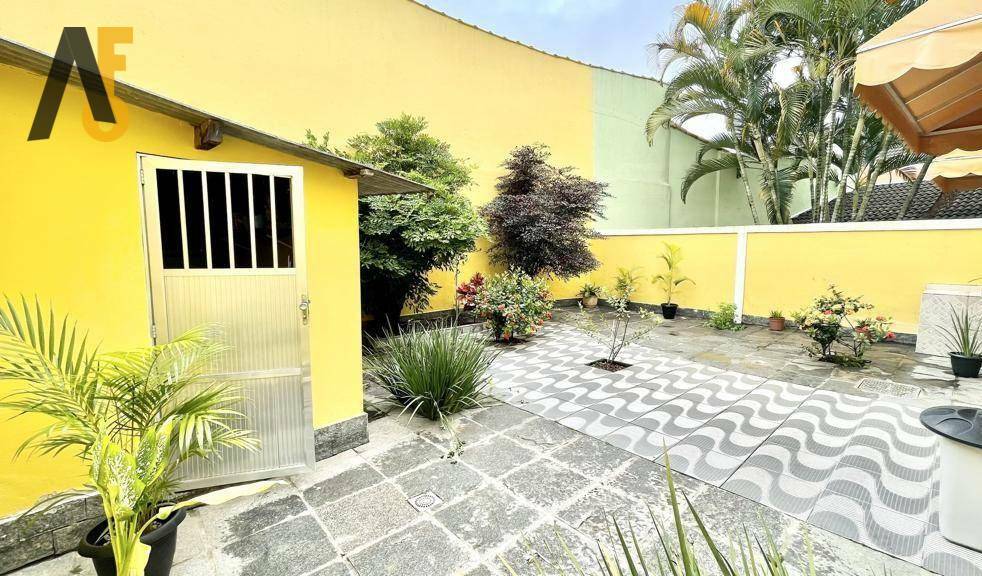 Casa de Condomínio à venda com 3 quartos, 184m² - Foto 4