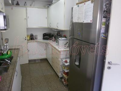 Apartamento para alugar com 3 quartos, 375m² - Foto 21