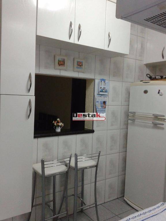 Sobrado à venda com 2 quartos, 70m² - Foto 17