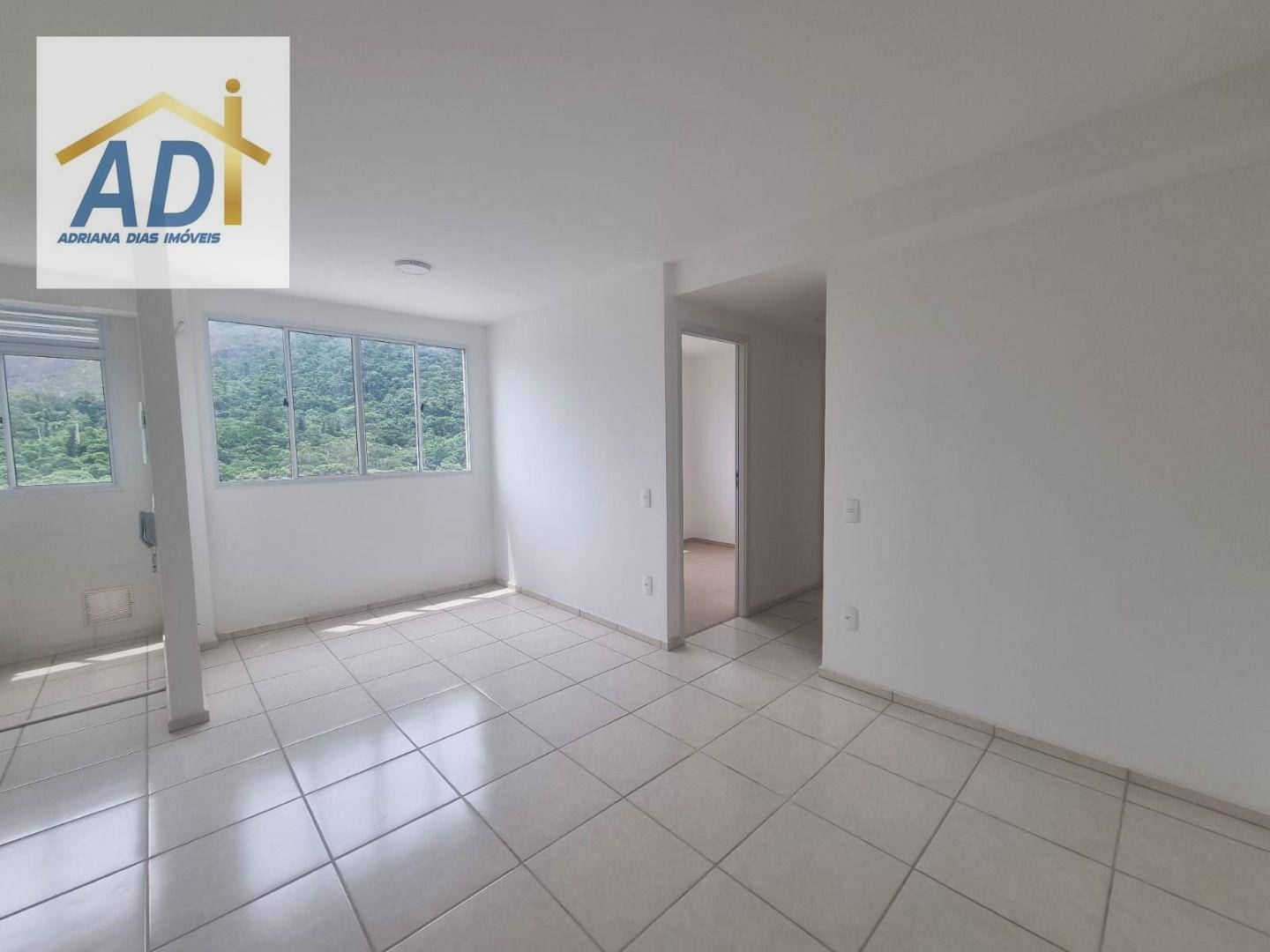 Apartamento para alugar com 2 quartos, 65m² - Foto 7