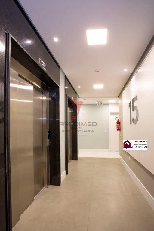 Apartamento à venda com 2 quartos, 72m² - Foto 5