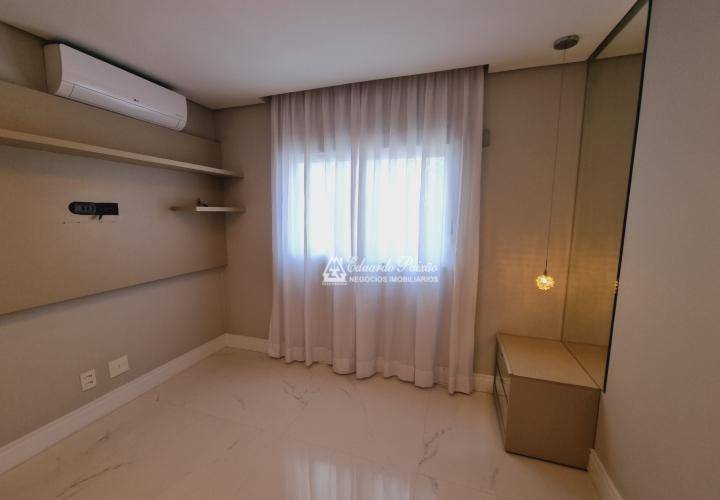 Apartamento à venda com 3 quartos, 154m² - Foto 14