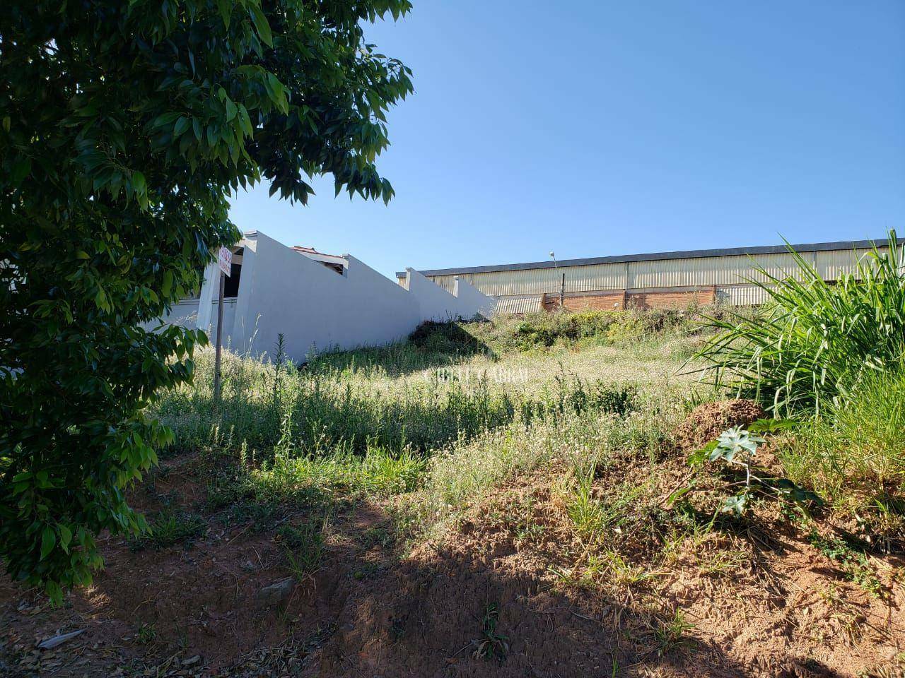 Terreno à venda, 360M2 - Foto 1