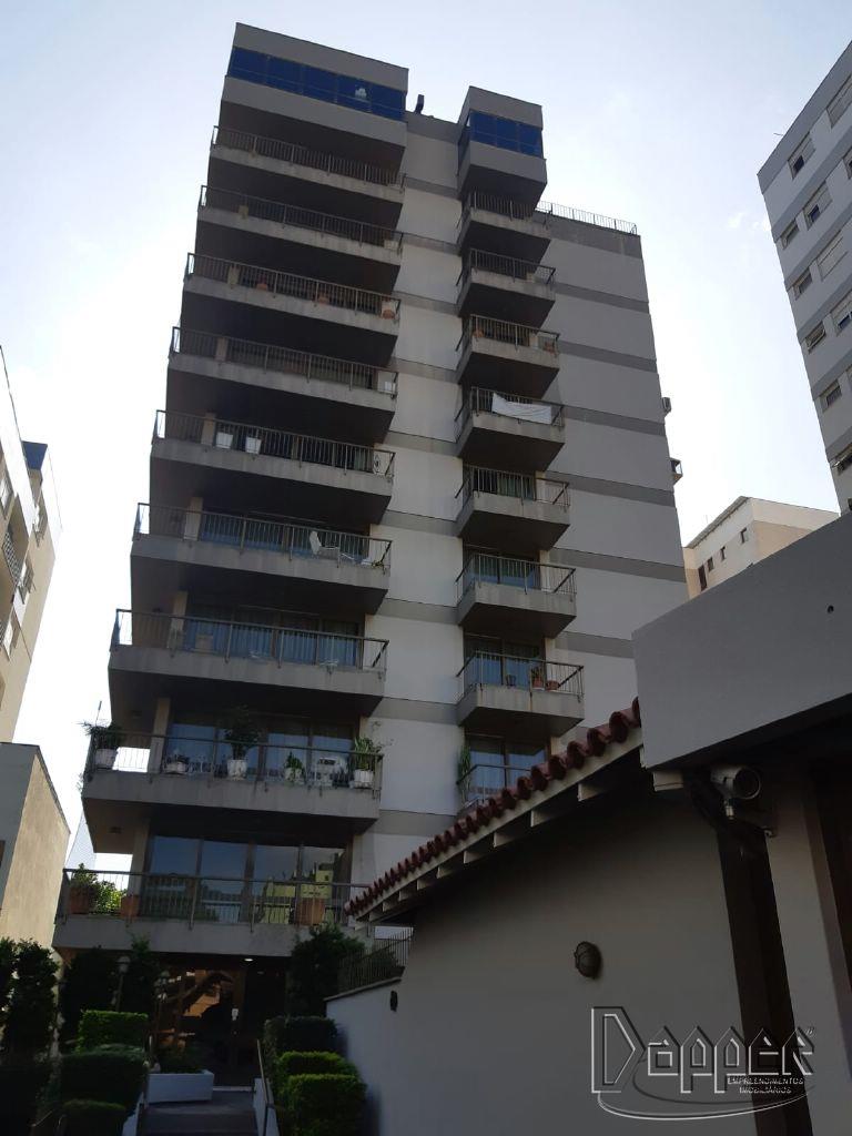 Apartamento à venda com 3 quartos, 200m² - Foto 1