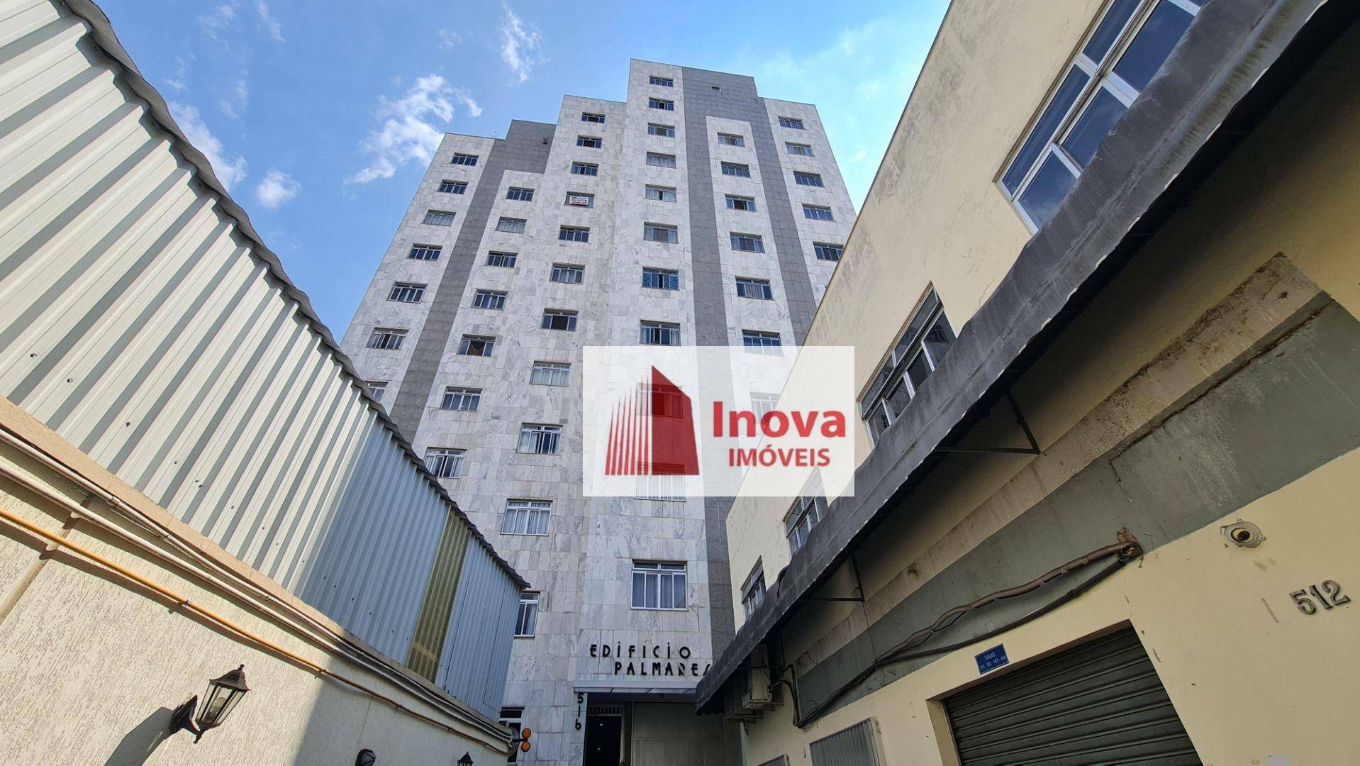 Apartamento à venda com 3 quartos, 140m² - Foto 1