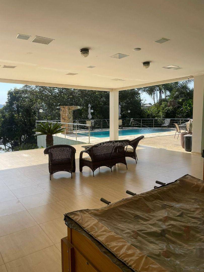 Casa à venda com 3 quartos, 1600m² - Foto 25