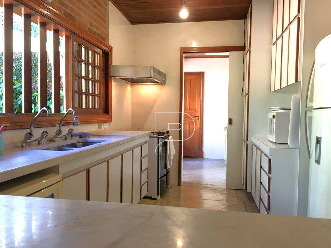 Casa de Condomínio para alugar com 4 quartos, 380m² - Foto 10