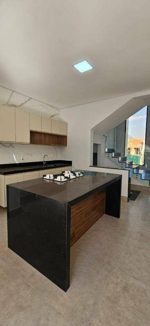 Casa de Condomínio à venda e aluguel com 4 quartos, 300m² - Foto 4