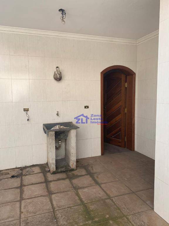 Sobrado à venda com 4 quartos, 240m² - Foto 16