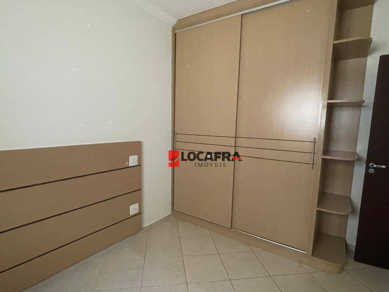 Casa de Condomínio para alugar com 3 quartos, 259m² - Foto 16