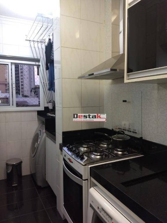 Apartamento à venda com 2 quartos, 60m² - Foto 6