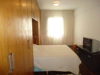 Apartamento para alugar com 3 quartos, 130m² - Foto 11