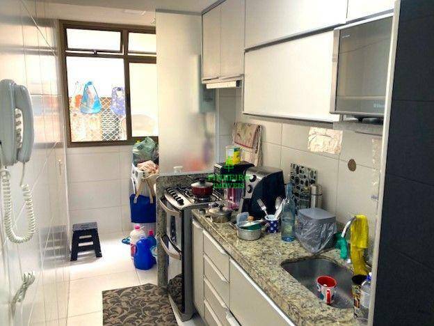 Apartamento à venda com 2 quartos, 76m² - Foto 2