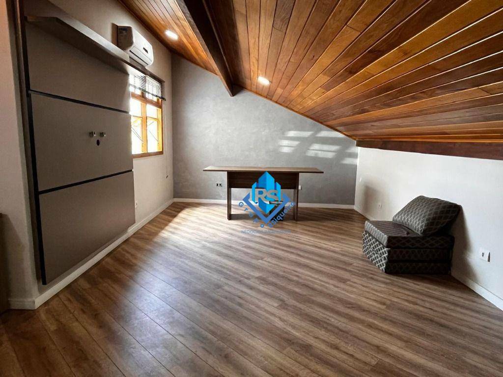 Sobrado à venda e aluguel com 4 quartos, 250m² - Foto 31