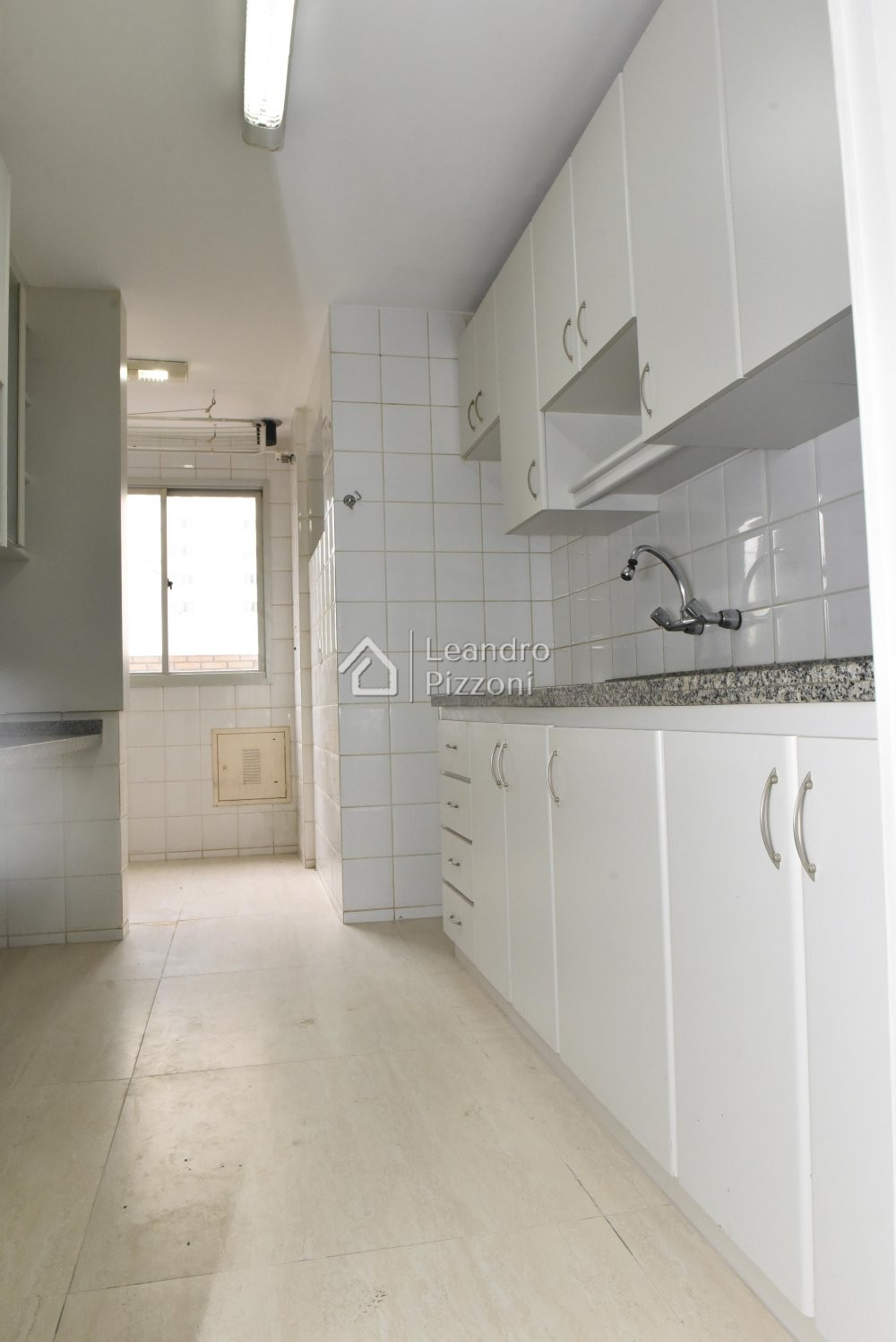 Apartamento à venda com 3 quartos, 79m² - Foto 11