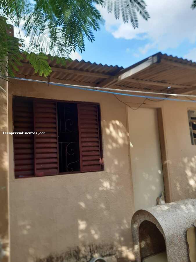 Casa à venda com 3 quartos, 201m² - Foto 7