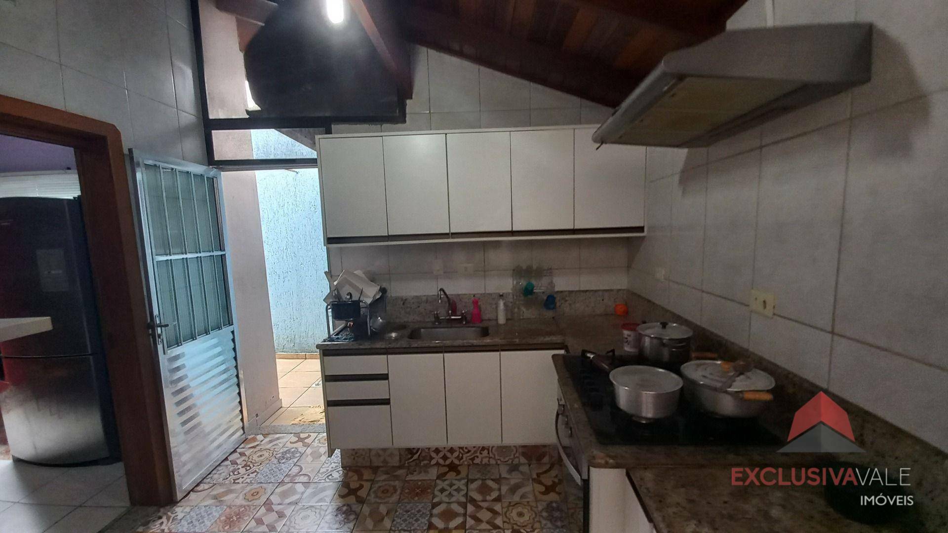 Casa à venda com 4 quartos, 199m² - Foto 70