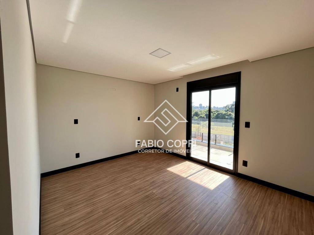 Casa de Condomínio à venda com 3 quartos, 250m² - Foto 10