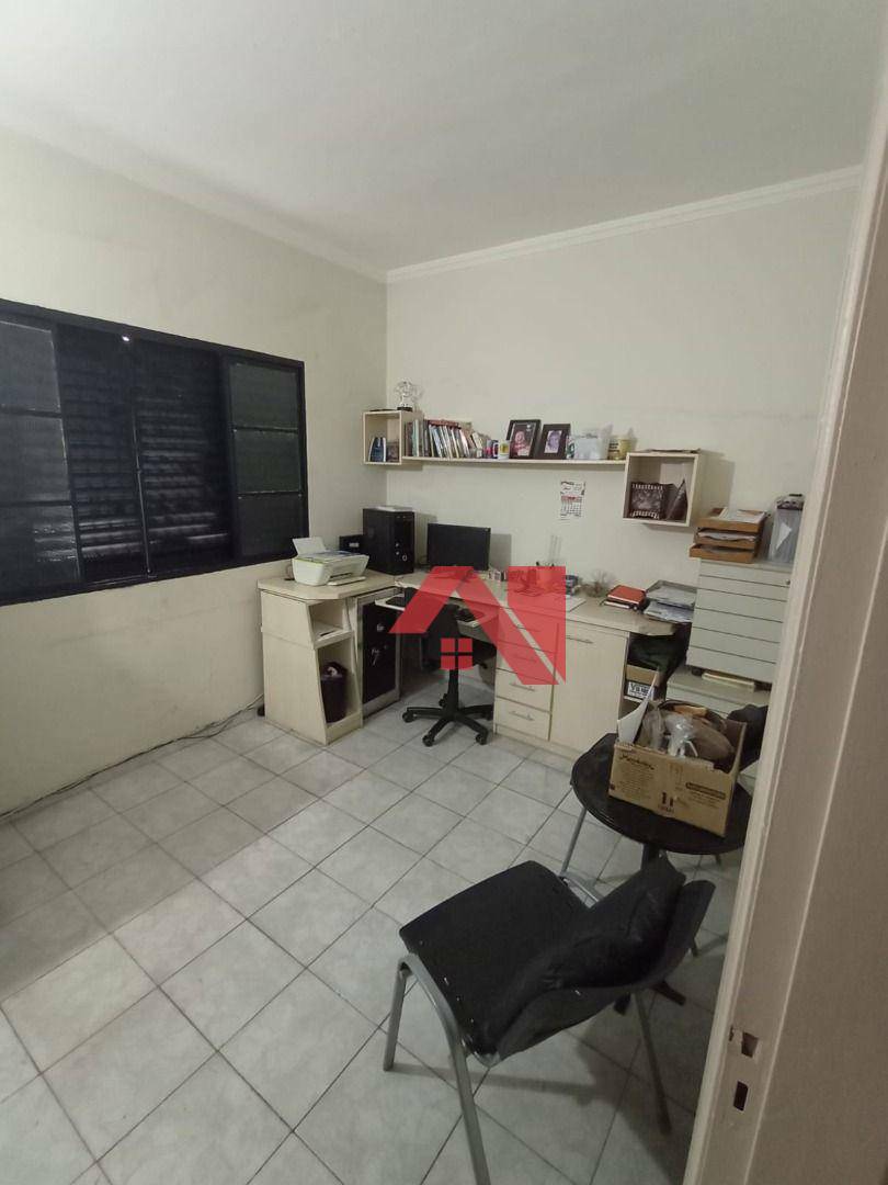 Casa à venda com 3 quartos, 280m² - Foto 4