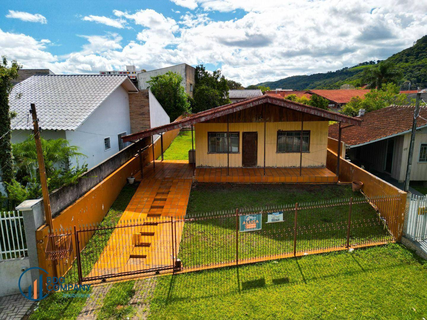 Casa, 2 quartos, 100 m² - Foto 1