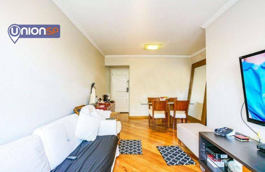 Apartamento à venda com 3 quartos, 70m² - Foto 2