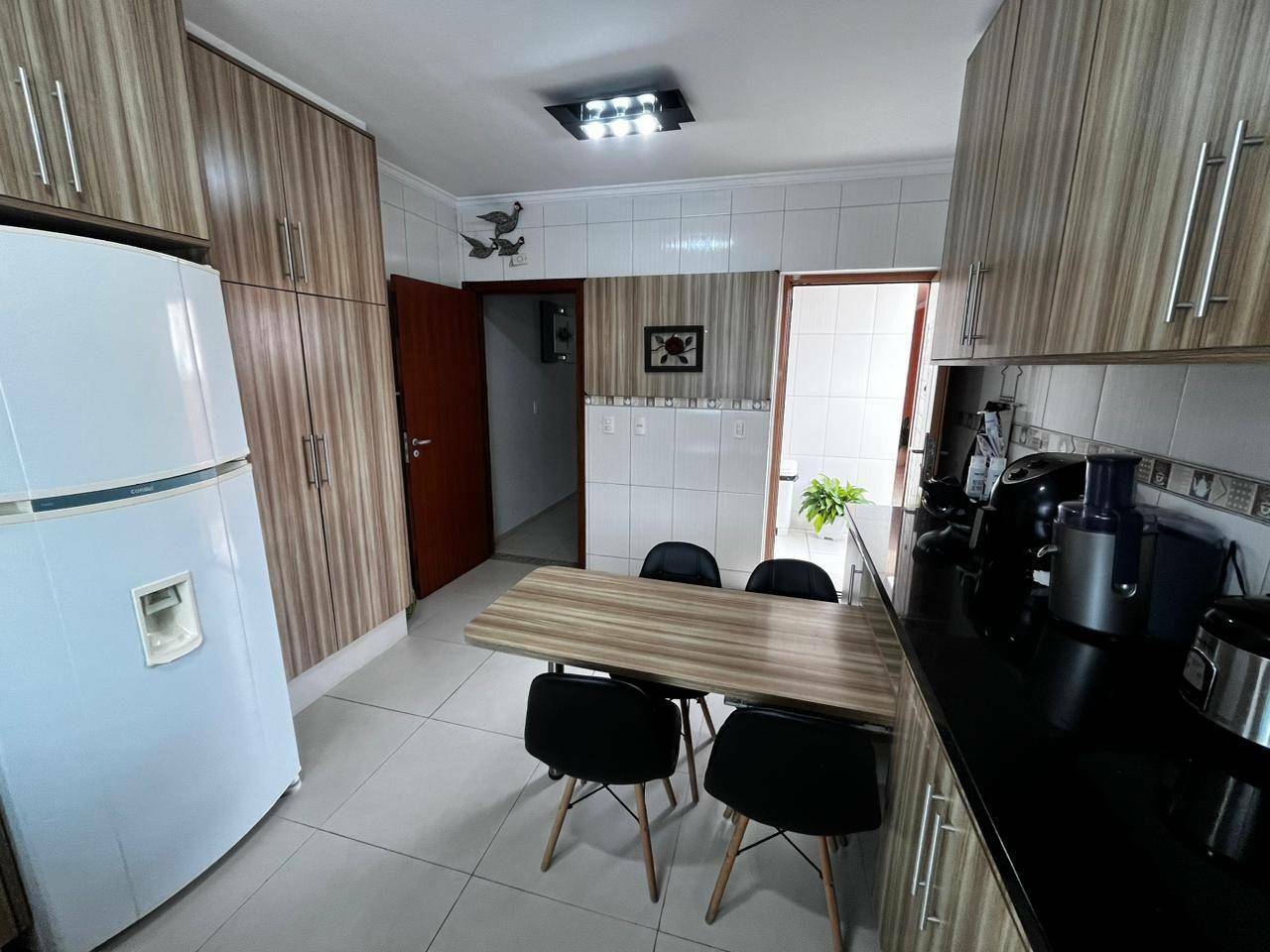 Sobrado à venda e aluguel com 3 quartos, 160m² - Foto 6